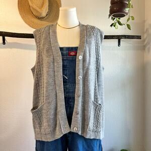 Vintage 90s USA Grey Cable Knit Button Front Cardigan Sweater Vest Size Medium